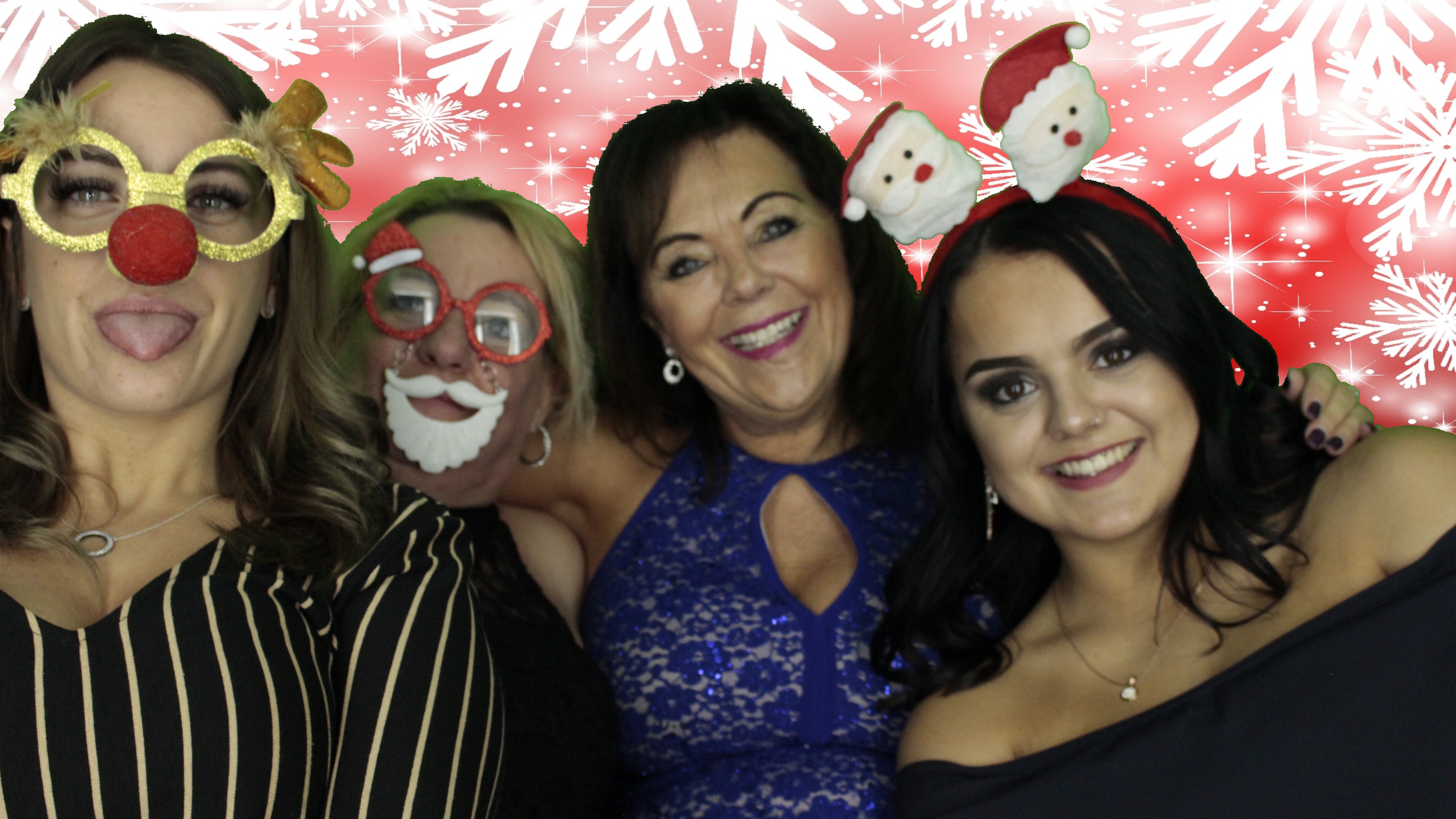 Portsmouth Water Christmas Party | View more photos from the event at gallery.myphotoboothexperience.co.uk/u/MyPhotoBoothExperienceLtd/Portsmouth-Water-Christmas-Party